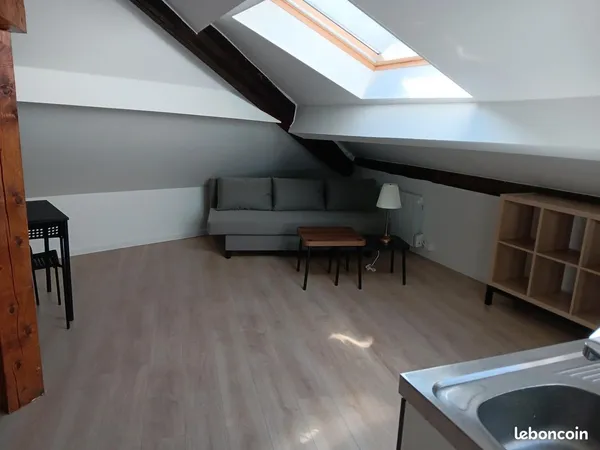 Studio 1 pièce 18 m² 