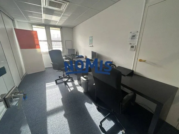 Bureaux 179 m²