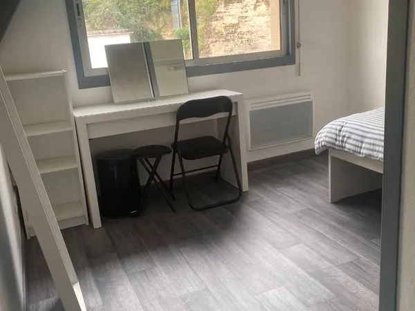 Location Studio universitaire 15 M2 1er étage. De particulier à particulier 