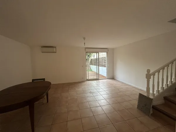 Corneilla del Vercol : location Maison de village F4 avec ja 