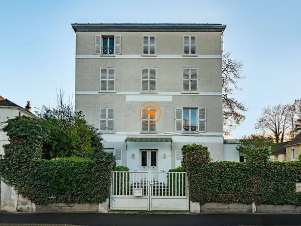 Immeuble 272 m² 
