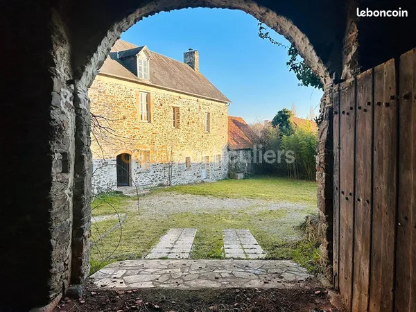 Maison 8 pièces 290 m² 