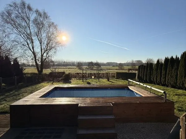 Propriété 7 pièces 237 m² 