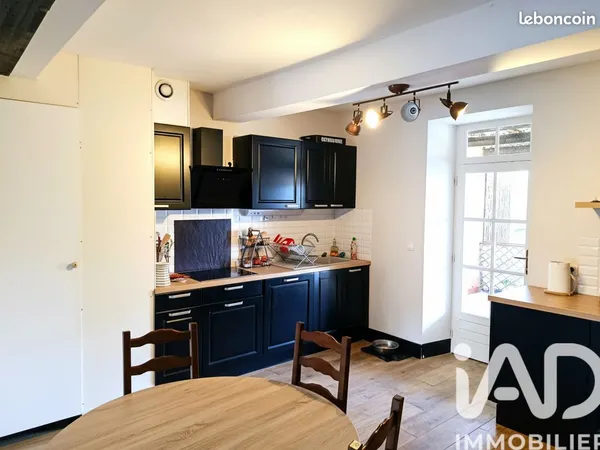 Maison 6 pièces 179 m² 
