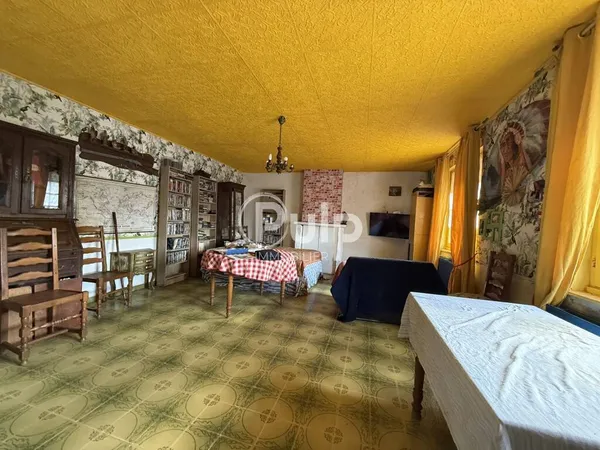 Maison 2 pièces 159 m² 