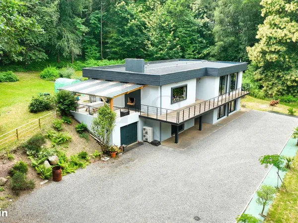Maison 8 pièces 248 m² 