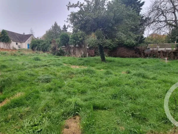 Terrain 718 m² 