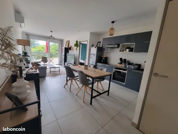 Appartement 47m Balcon + Garage 