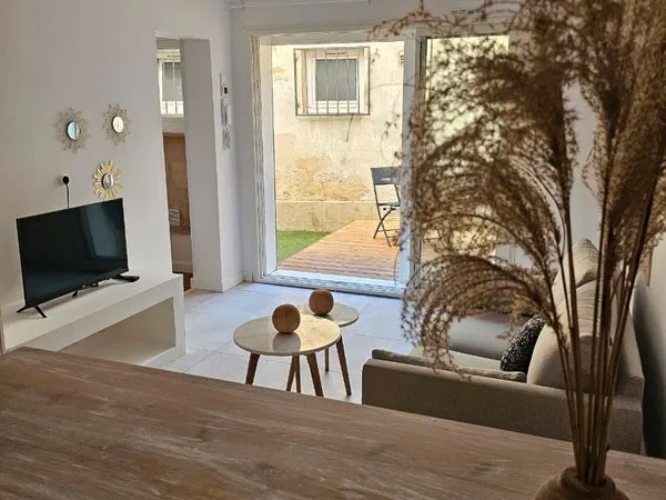 T2 meublé location avec terrasse 