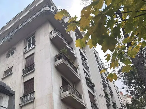 Appartement 1 pièce 9 m² 