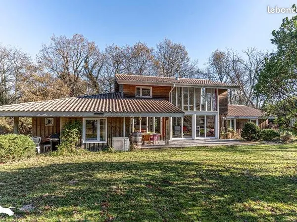 Maison 7 pièces 186 m² 