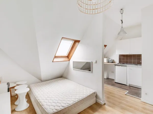 Vends studio - 17.31m² - 1 pièce, 1 chambre - Paris 17ème 