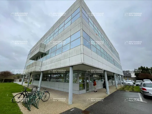 Bureaux 328 m² 