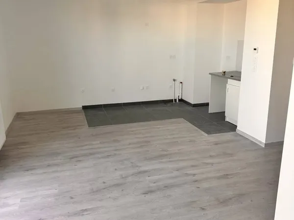 Appartement 4 pièces 77 m² 