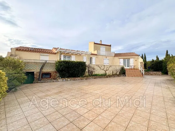 Villa 5 pièces 156 m² 