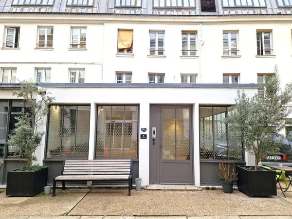 Bureaux 386 m² 