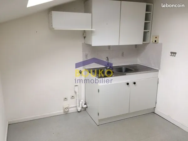 Studio 1 pièce 19 m² 