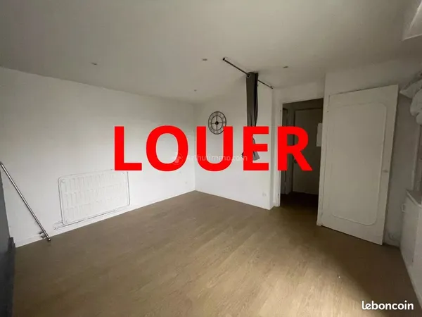 Studio 1 pièce 23 m² 