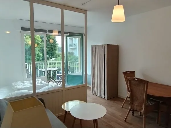 Studio meublé 