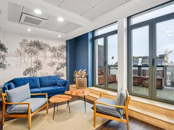 Bureau 2370 m² 
