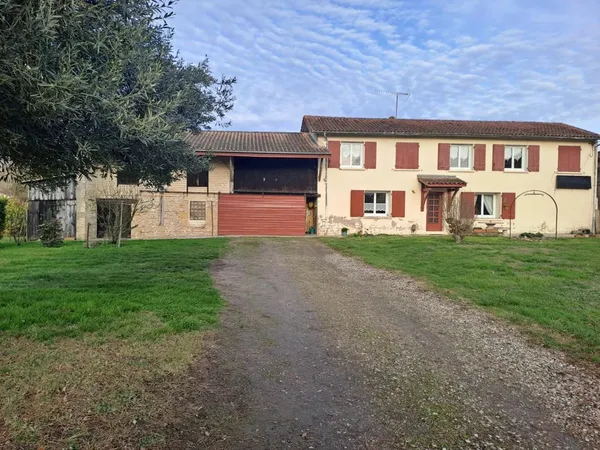 Jolie fermette aux portes de Marmande 