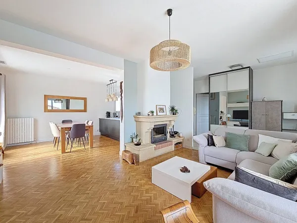 Maison 6 pièces 156 m² 