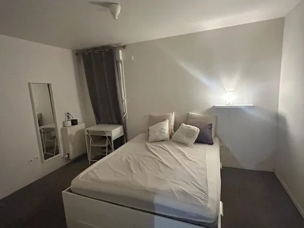 Appartement récent en colocation avec Balcon - 6 pièces AUBERVILLIERS 