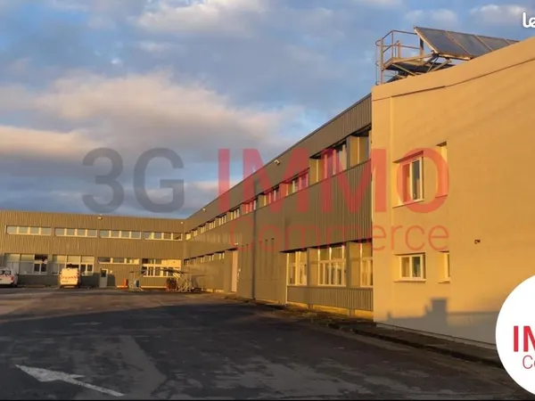 Bureaux 1 022 m² 