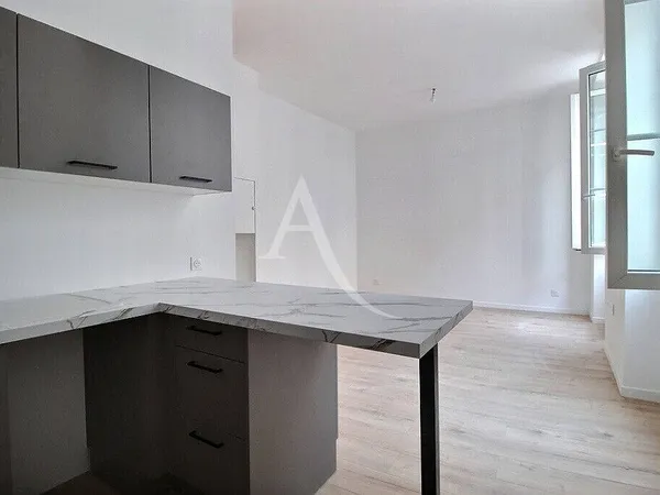Appartement 1 pièce 27 m² 