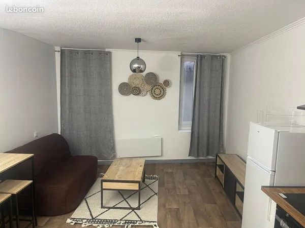 Appartement Studio de 27 m² en plein coeur du centre-ville de Béziers, à deux pas de La basilique 