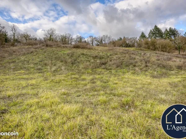 Terrain 1963 m² Nogent-le-Roi 