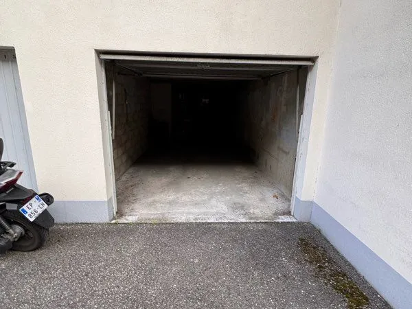 Garage double Monplaisir 
