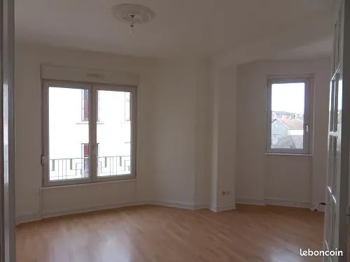 BELFORT CENTRE GRAND F3 LUMINEUX B Share Property 