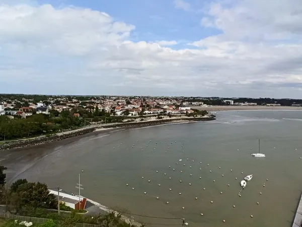 Maison vue mer et phare 