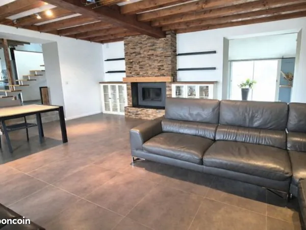 Longère 8 pièces 236 m² 