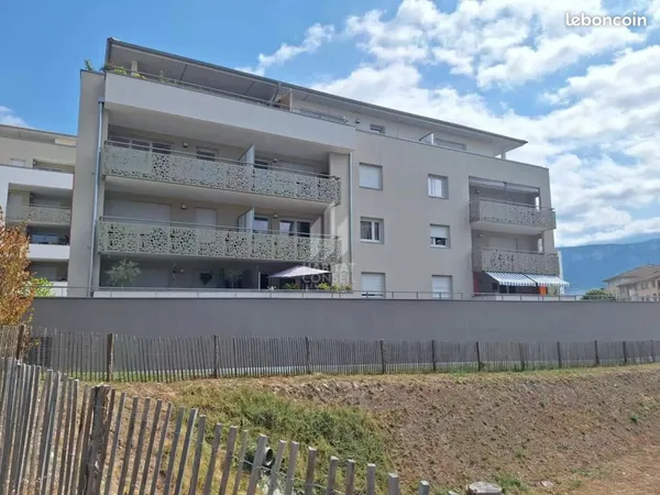Appartement 4 pièces 82 m² 