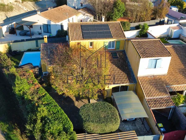 Maison T5 140m2 sur une parcelle de 481m2 