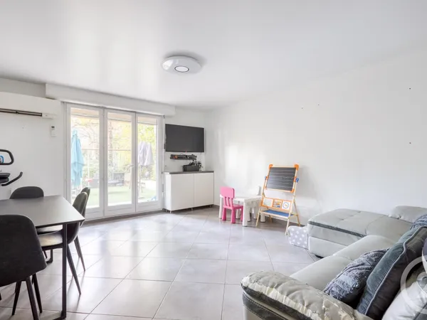 Appartement 3 pièces 77 m² 