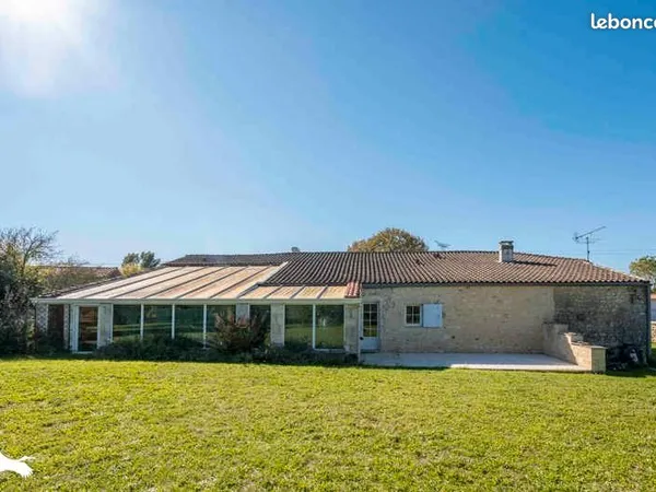 Propriété 6 pièces 205 m² 