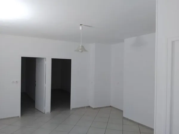 Loue T2 la Fere (02800) proximité centre ville, mais zone inondable 