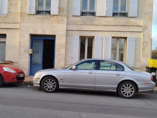 33870 Vayres - Maison de ville. 196000 k€ 