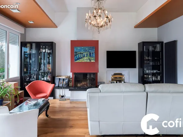Maison 5 pièces 146 m² 