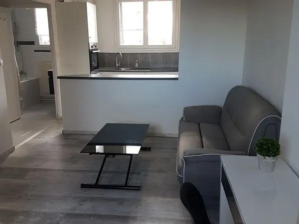 Apt meublé 30m² dans petite copro 