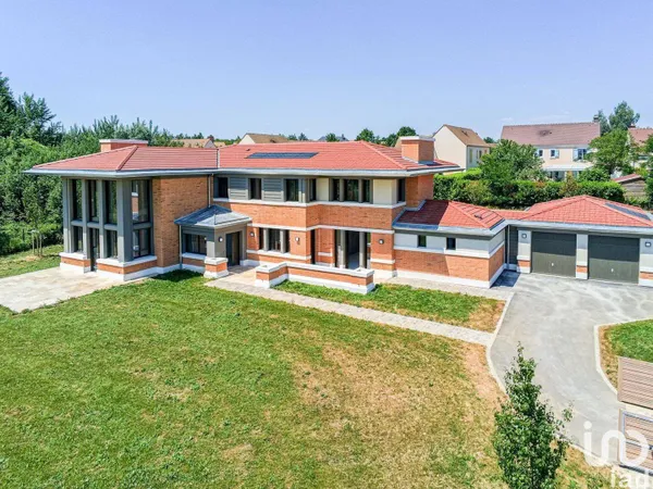 Maison 9 pièces 355 m² 
