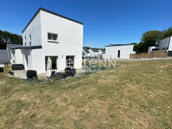 Maison neuve 4 chambres + 1 bureau / Vie de plain pied / Morbihan / Bretagne Sud 