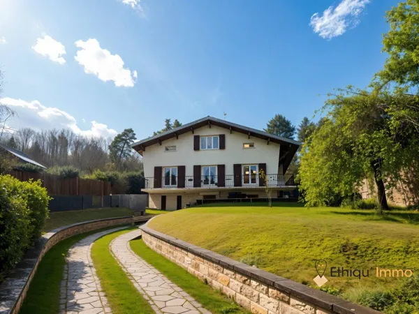 Maison 8 pièces 165 m² 