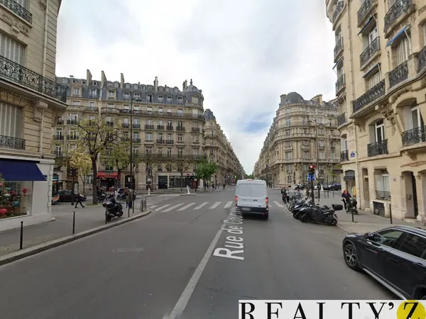 Local commercial 390 m² 