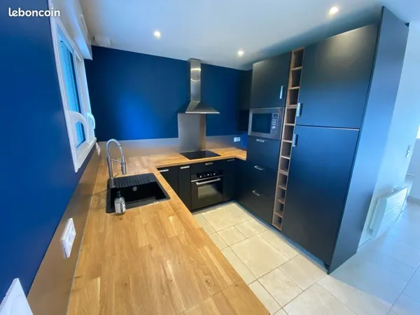 Maison 6 pièces location nue cuisine équipée 