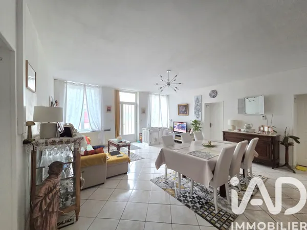 Maison avec appartements 283 m² 