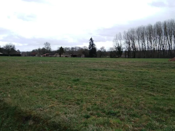 Terrain 1670 m² 